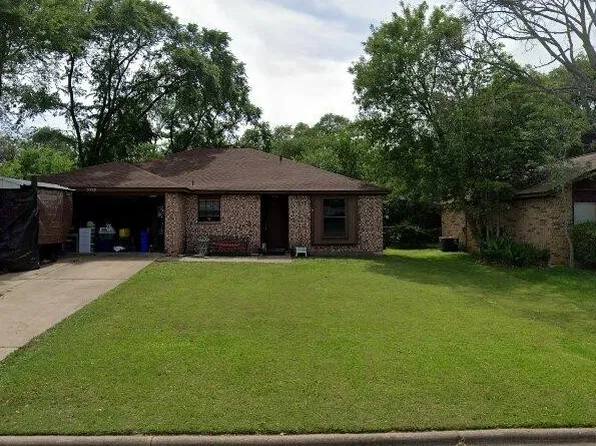3210 Coastal Dr, College Station, TX 77845