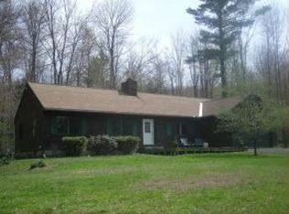 4 Kolbe Ln, Enfield, NH 03748