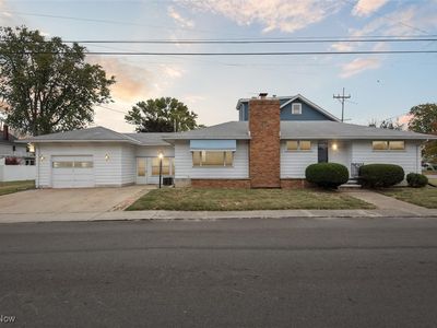 215 N Leavitt Rd, Lorain, OH, 44052