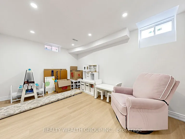 29 Frederick Pearson St — Photo 27
