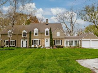 825 Lone Tree Rd, Elm Grove, WI 53122