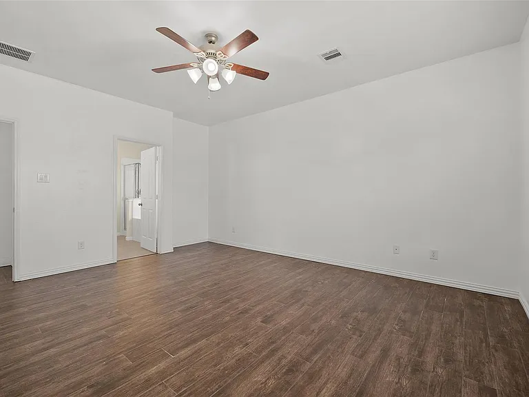 6439 Brimridge Ln — Photo 21