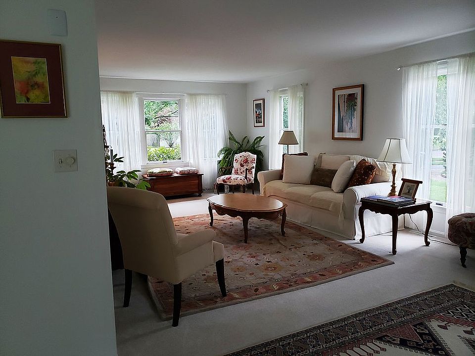 1st image of 200 Joseph Dr