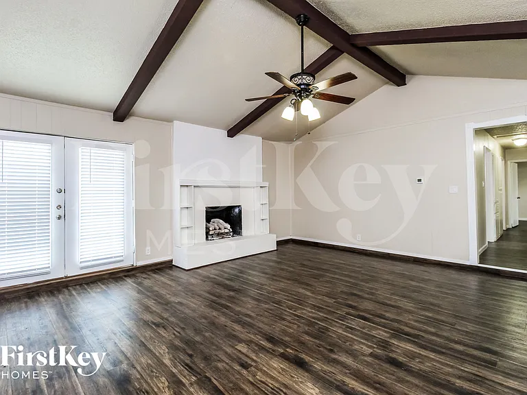 2509 E Williamsburg Mnr — Photo 2
