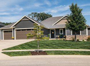 3235 Scanlan Ln NE, Rochester, MN 55906