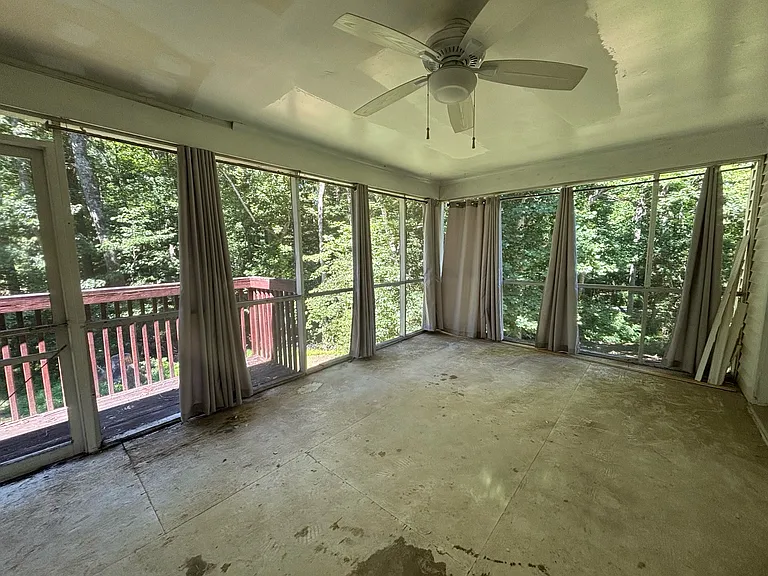 Screen Porch main level