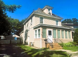 954 Cleveland Ave, Schenectady, NY 12306