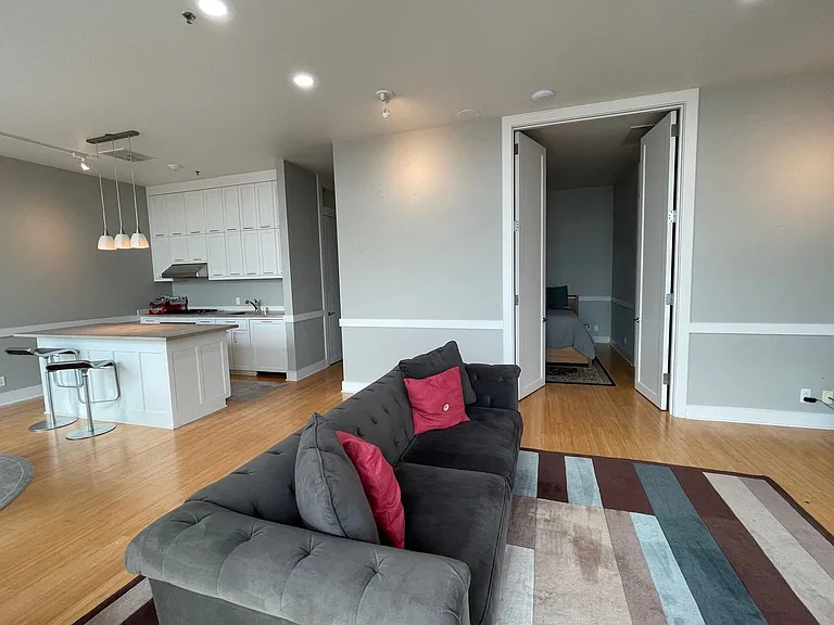 200 River Market Ave #603 — Photo 6
