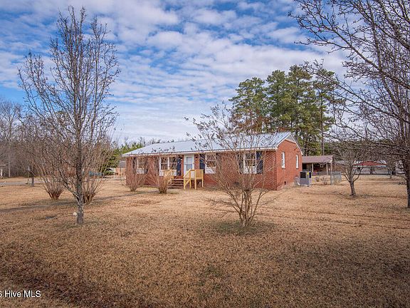 5th image of 241 Cooke Circle