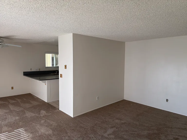 3652 Clairemont Dr #1D — Photo 5
