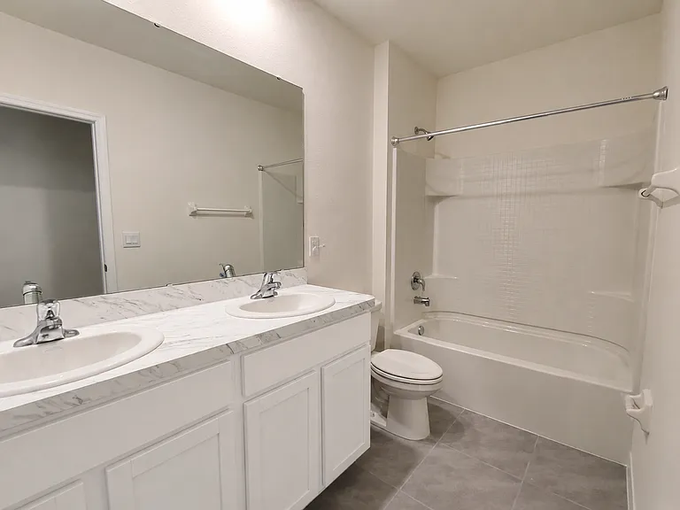 2nd Bathroom