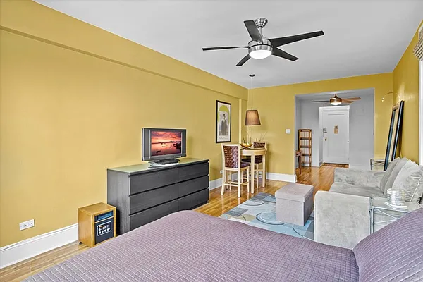 Sold by Compass | media 6