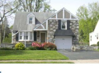 2464 Woodland Rd, Bryn Athyn, PA 19009