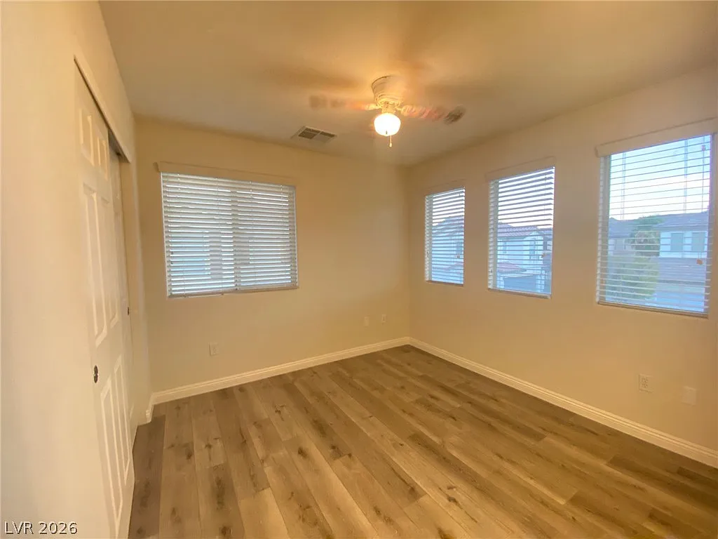3 bed, 2.5 bath, 1483 sqft, $2,000 — Photo 1