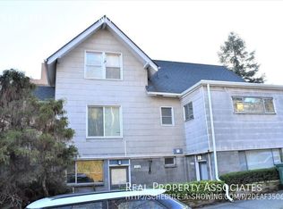 3911 4th Ave NE UNIT B, Seattle, WA 98105
