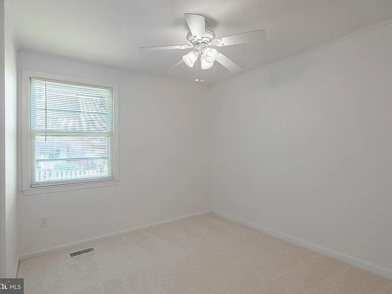 3048 Silent Valley Dr — Photo 21