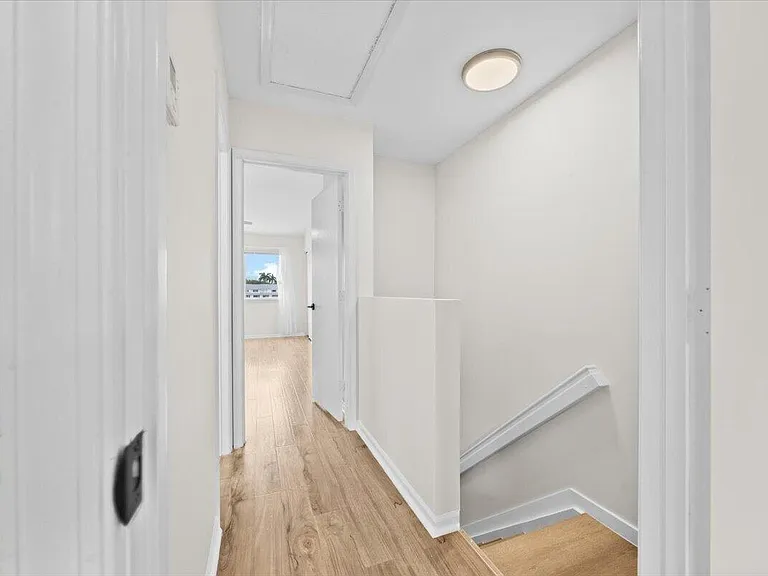 3165 SW 50th St — Photo 16