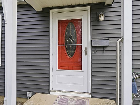 4th image of 912 W 11th Ave