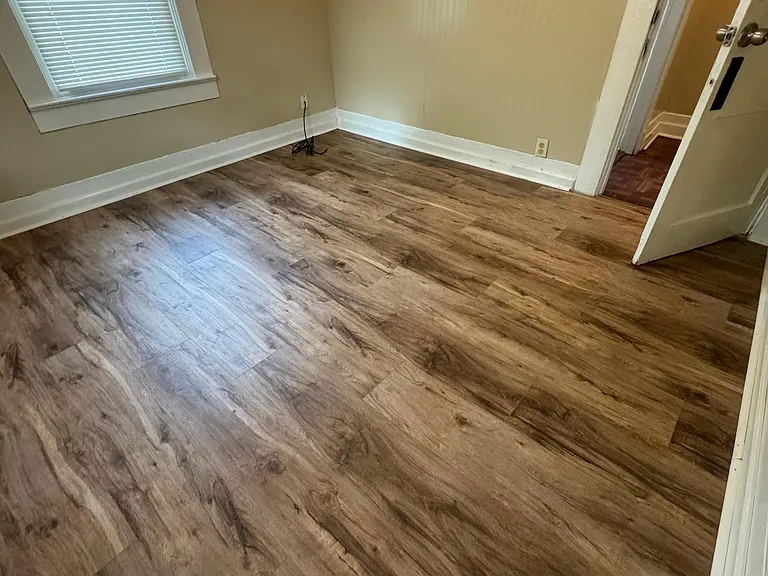 4325 Woodlawn St — Photo 6