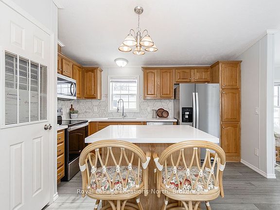 5th image of 89 Georgian Glen Dr
