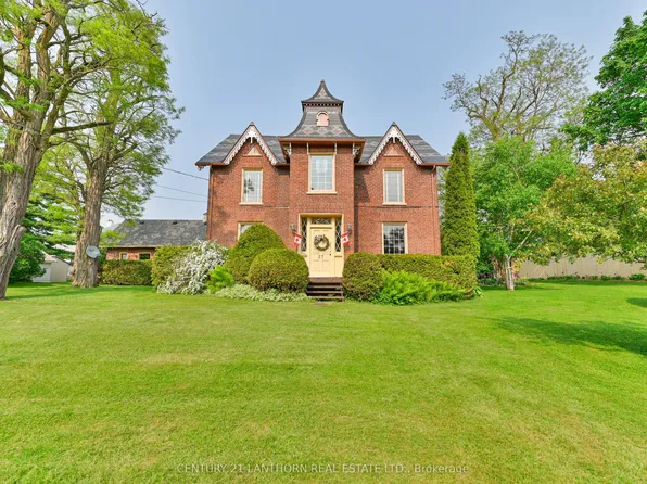 26 Nelson St, Quinte West, ON K0K 1E0