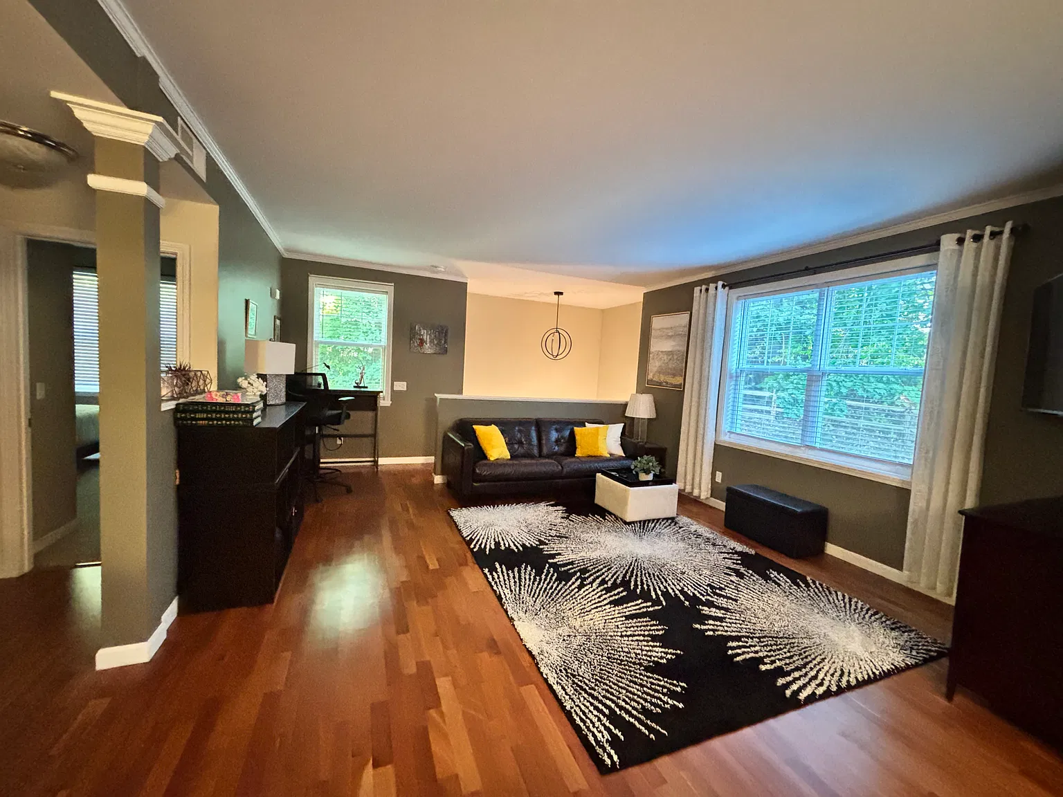 2 bed, 1563 sqft, $2,500 — Photo 3