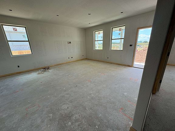 306 Kays Path Interior Image 5