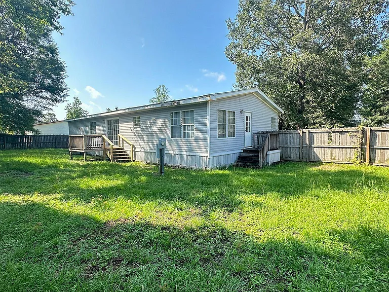 16487 Brittany Way — Photo 35