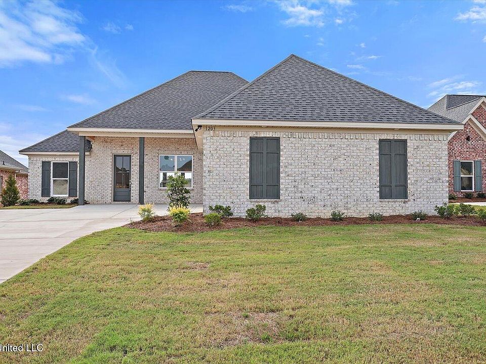 1st image of 1203 Old Court Xing