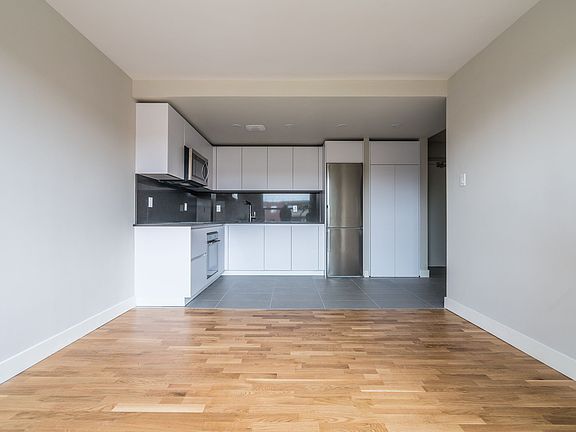 2nd image of 25 Eccleston Dr #1386167