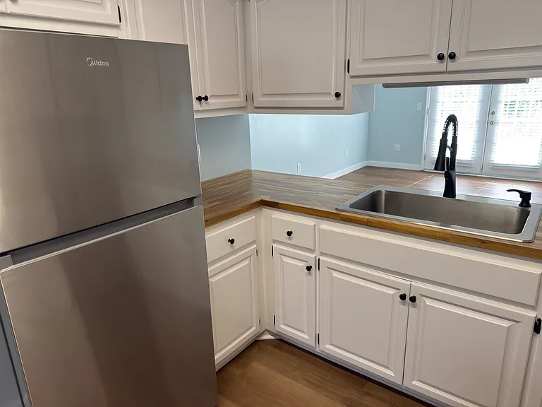 1141 Northlake Dr #1141 — Photo 5