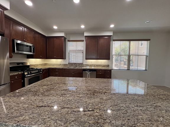 3rd image of 115 Aliso Ridge Loop