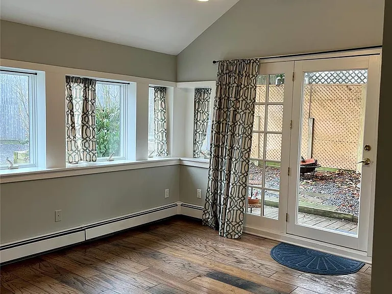 41 Woody Ln — Photo 3