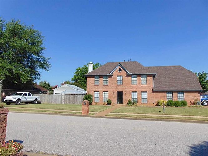 2nd image of 411 Walnut Trace Dr