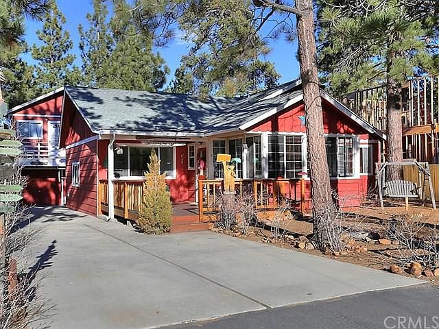 1st image of 39518 Lake Dr