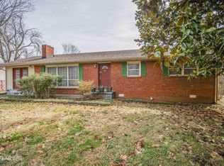 1704 Reaves Rd, Knoxville, TN 37912