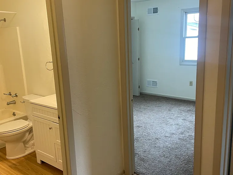 788 Hazelwood Ave #2 — Photo 12
