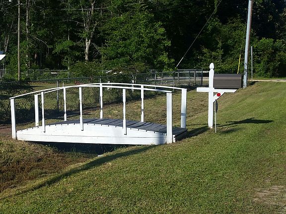 BRIDGE TO THE MAILBOX