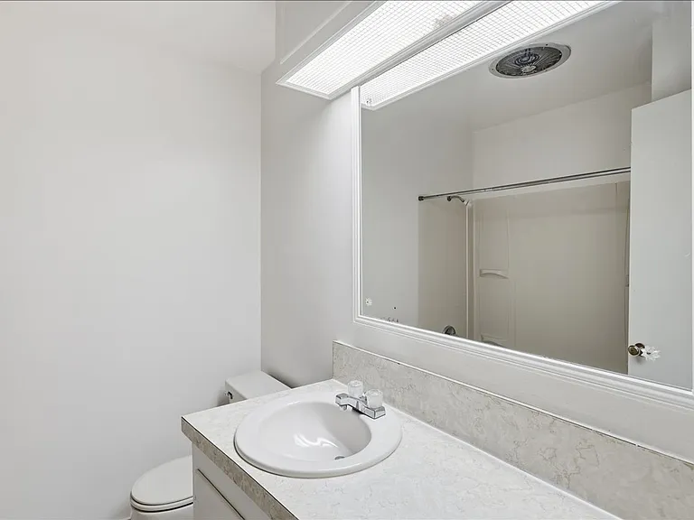 1632 Winchester St — Photo 15