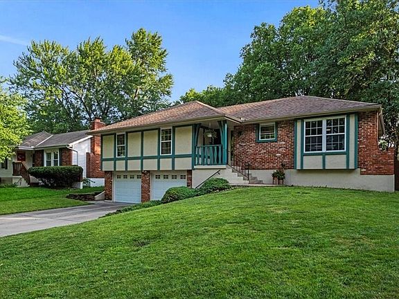 3rd image of 5012 S Kendall Dr