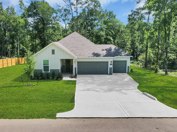 11779 Oakwood Ranch Dr, Willis, TX 77378