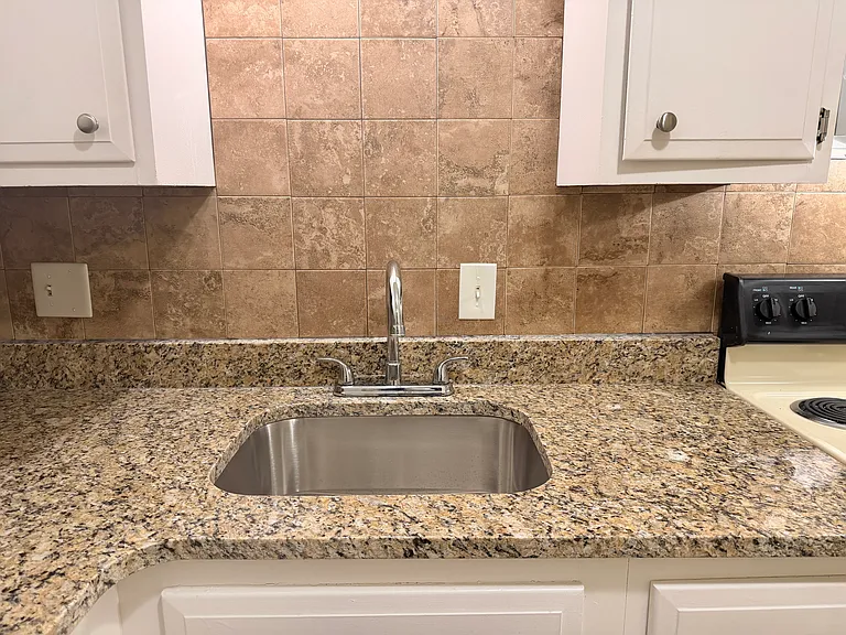 Countrybrook Apartments — Photo 108