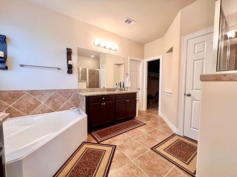 18607 Pelham Grove Ln — Photo 22