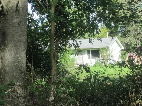 9421 Easton Rd, Rives Junction, MI 49277
