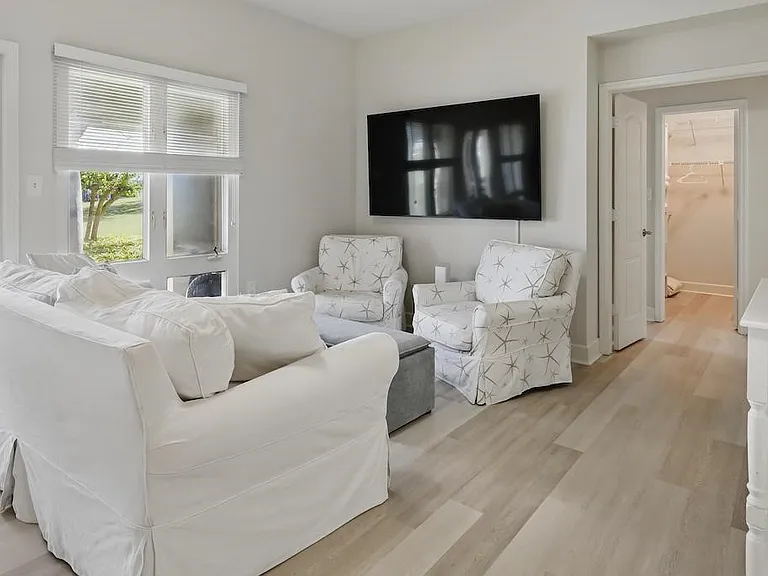 5035 Harmony Cir #102 — Photo 1