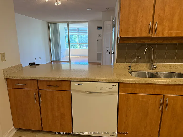 5444 Yonge St #206A — Photo 2