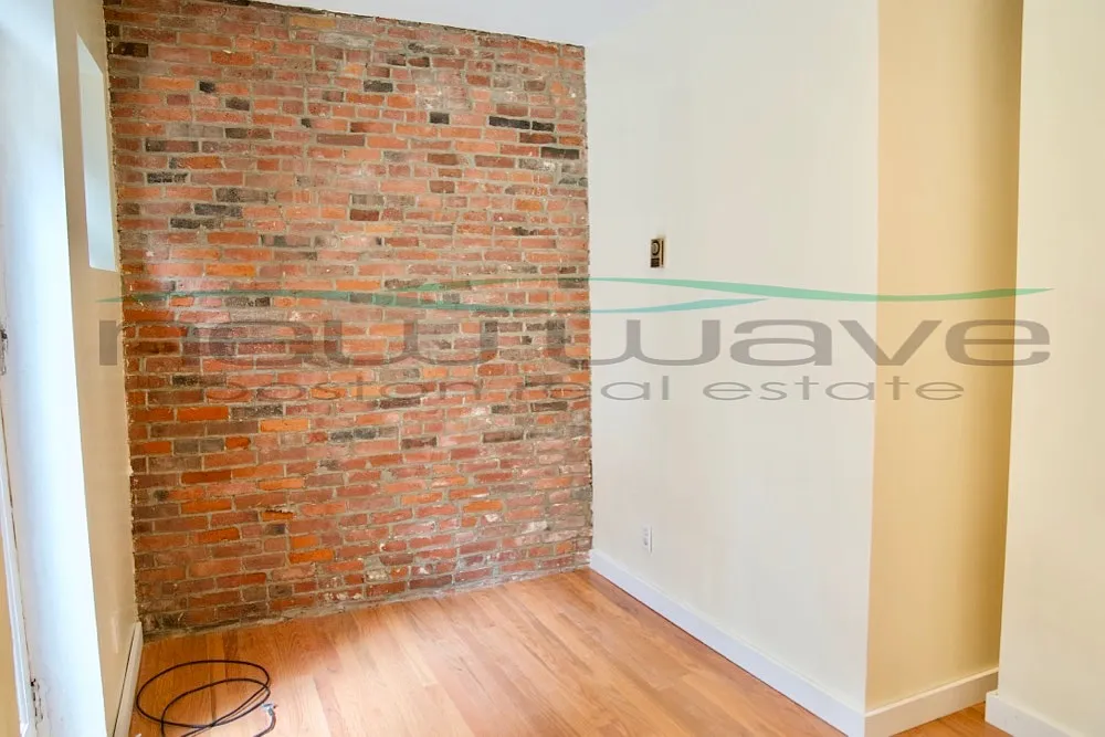 Building Photo - 601 Tremont St #1