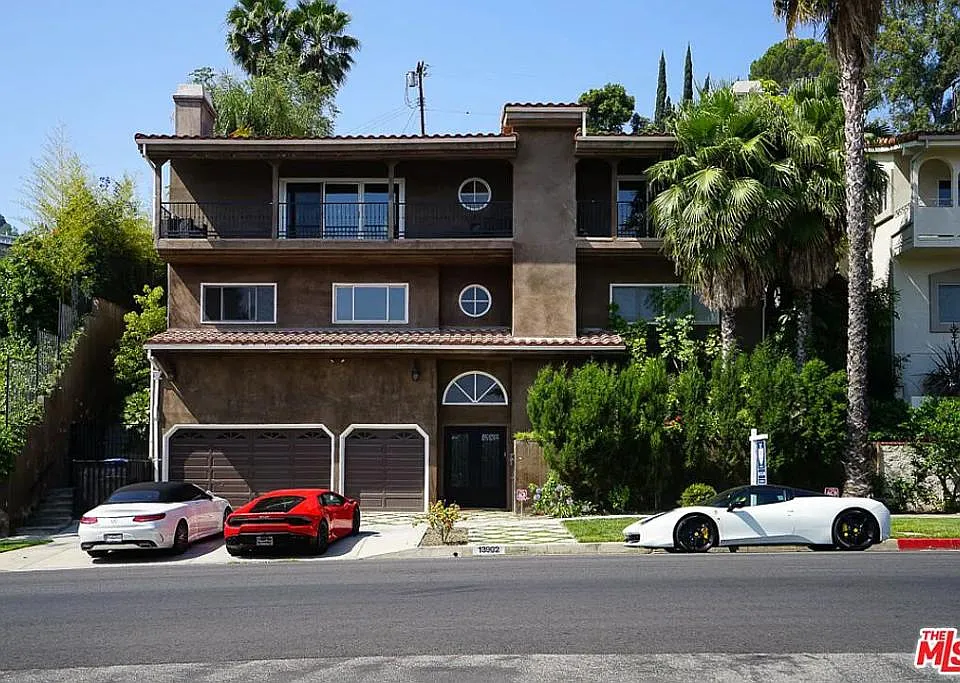 13902 Valley Vista Blvd
