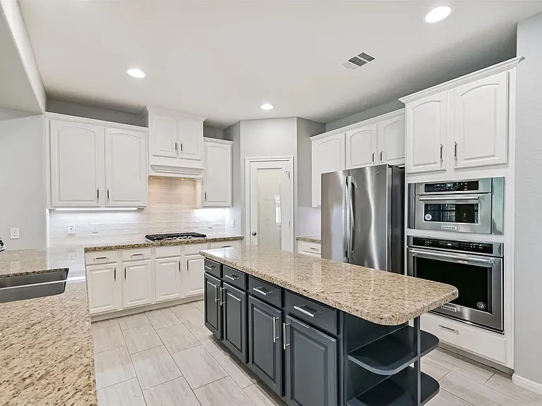 16022 Diamond Rock Dr — Photo 11