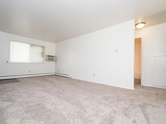 3rd image of 1720 Azalea Ct